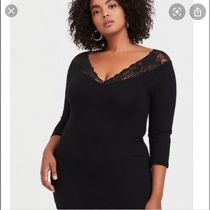 TORRID 3/4 sleeve Lace trim off shoulder foxy tee